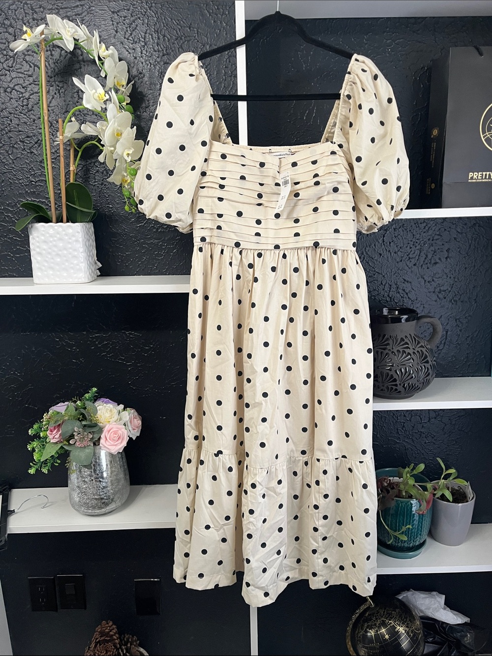 Abercrombie & Fitch Emerson Midi Dress with Black Polka Dots LP